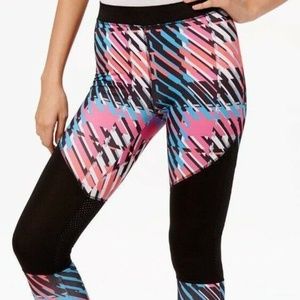 HUE Active Leggings Moto Mesh Stretch Size L NWT